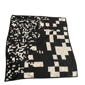 ANNE KLEIN VTG  100% SILK scarf. No flaws.EUC